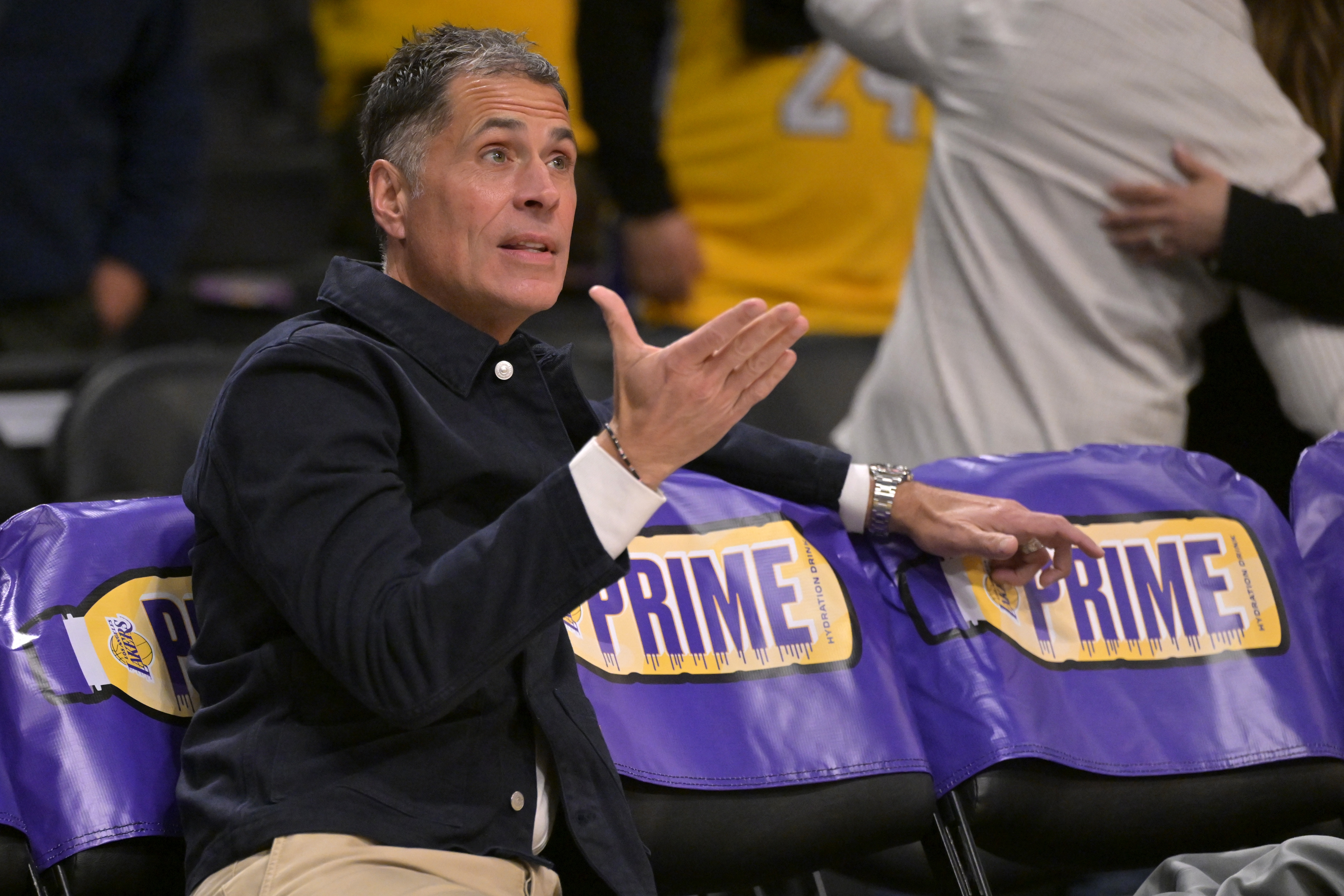 湖人现金购入56号签，次轮选秀权增至三个