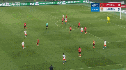 马德鲁加头槌模仿库尼亚 泰山4-0领先铁人
