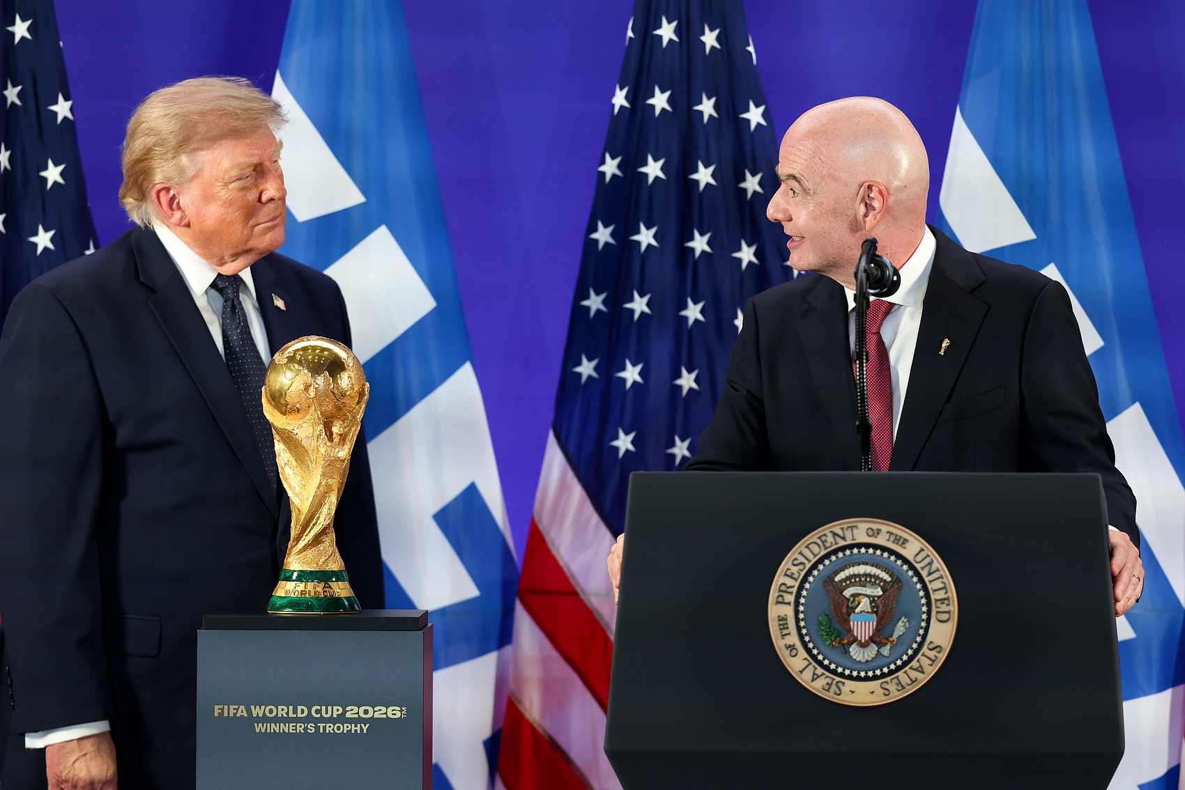 FIFA售股计划曝光：因凡蒂诺年薪暴涨至3750万镑，世界杯或缩短周期