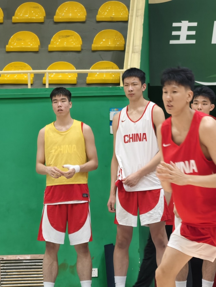 U18国青咸阳站定最后12人名单 17将争锋张宇辰等4核心回归 U18国青咸阳站定最后12人名单 17将争锋张宇辰等4核心回归