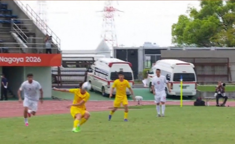 亚运会-U23国足0-0伊朗U23 小组第2末轮将战阿联酋 吴曦远射中框
